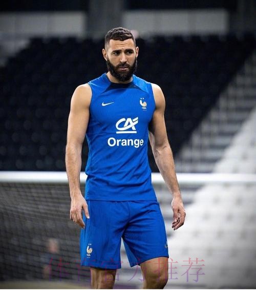 记者:本泽马被指优先考虑世界杯 他对此很愤怒 记者:本泽马被指优先考虑世界杯 他对此很愤怒